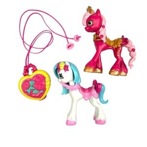 Filly Princess Horses Lot of 2 + Polly Pocket Pizza Kitchen Necklace Moose Toys